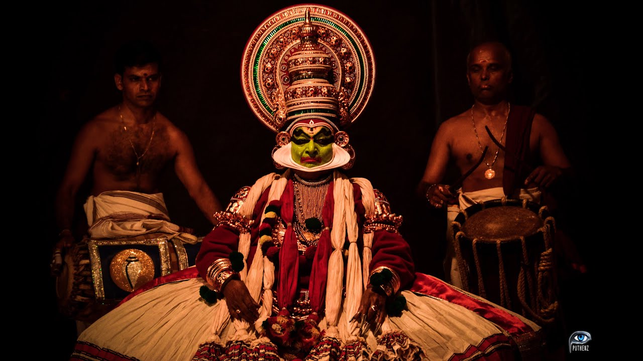 Experimenta la danza tradicional de Kathakali.