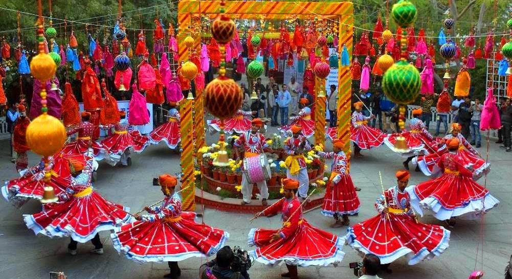 Asistir la feria y festivales